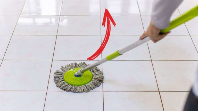 Limpe o piso com esta mistura