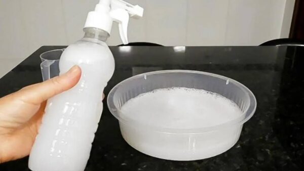 Misturinha incrível: use esse desengordurante e deixe sua cozinha brilhando sem esforço!