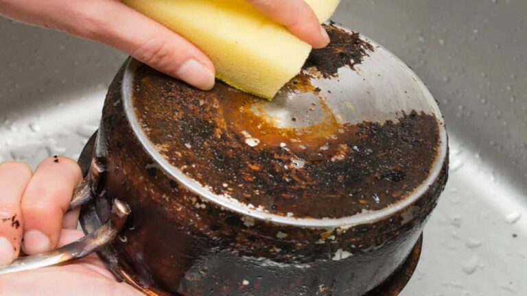 Essa fórmula remove a ferrugem do metal com muita facilidade