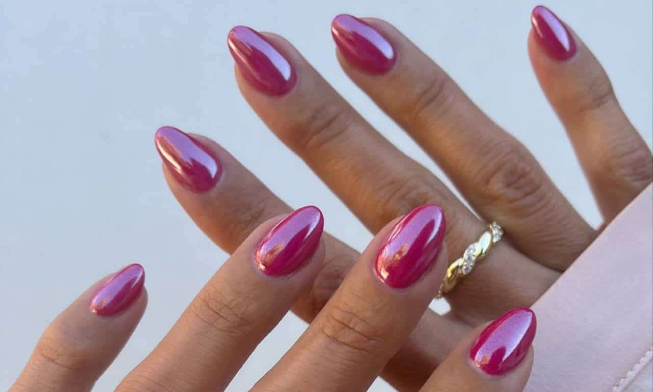 Unhas peroladas rosa são os designs mais lindos e na moda deste ano!