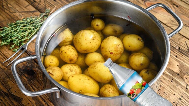 vinagre à água da batata?