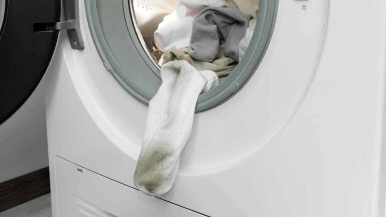 5 truques incríveis para branquear meias e deixá-las como novas