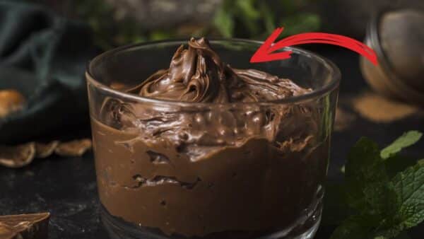 Mousse de chocolate leva um ingrediente 