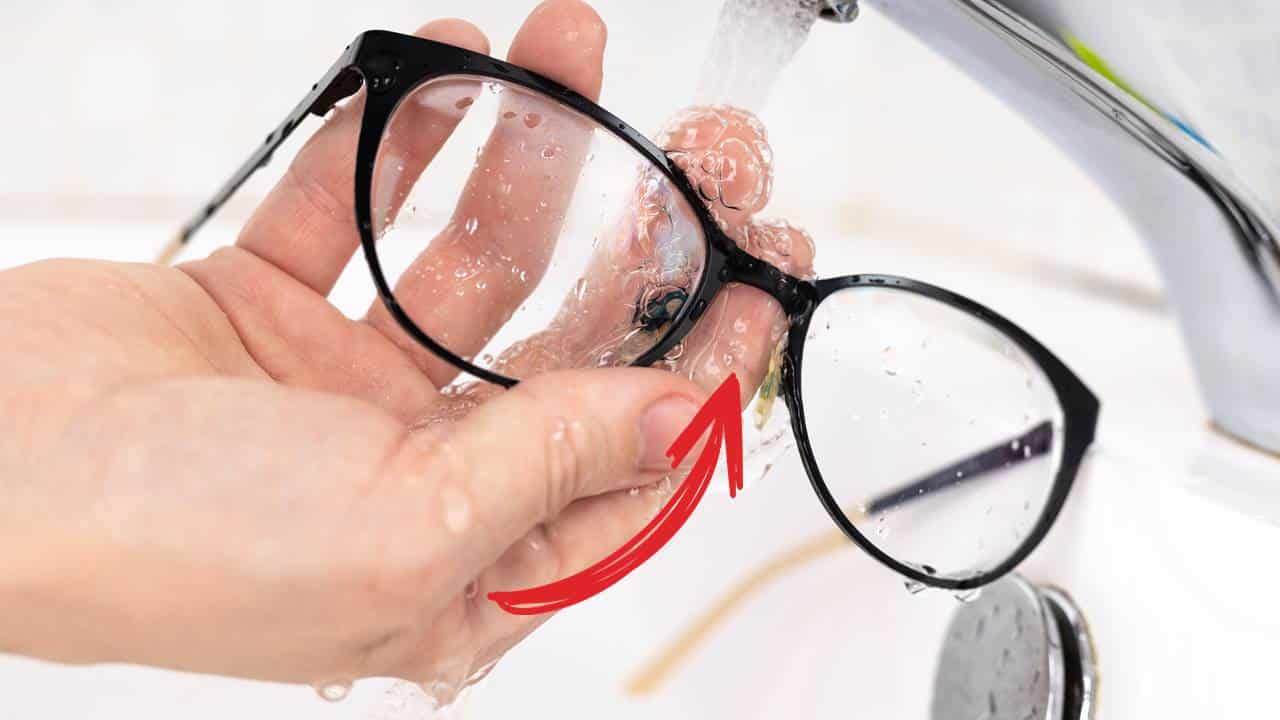 produtos para remover arranhões óculos