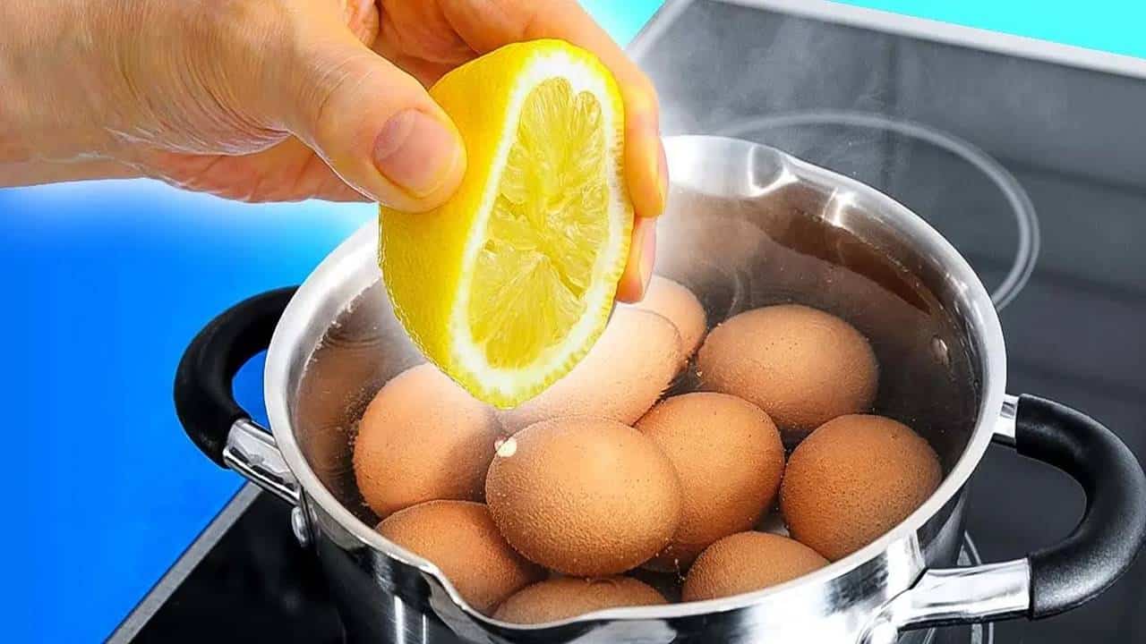 suco de limão na água de cozinhar o ovo