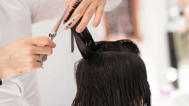 Corte o cabelo no dia certo para crescer!