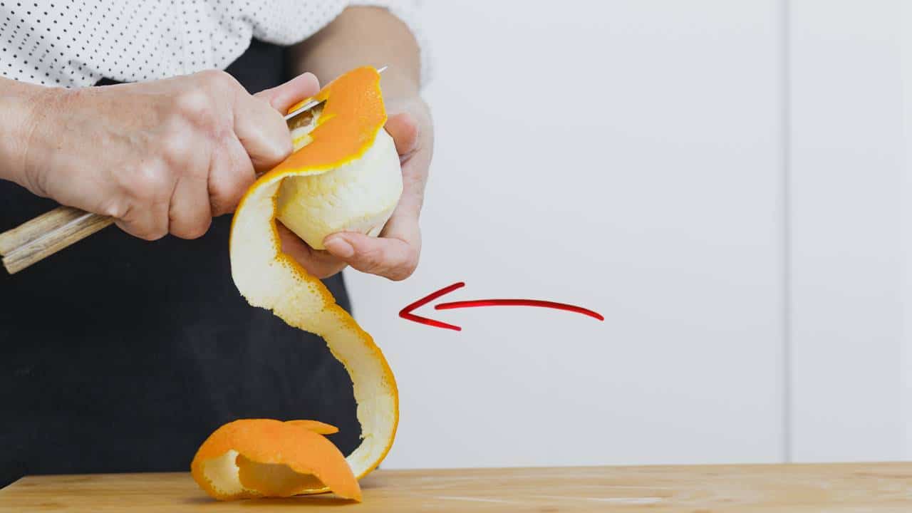 Não jogue as cascas de laranja fora: o novo uso incrível e eficaz