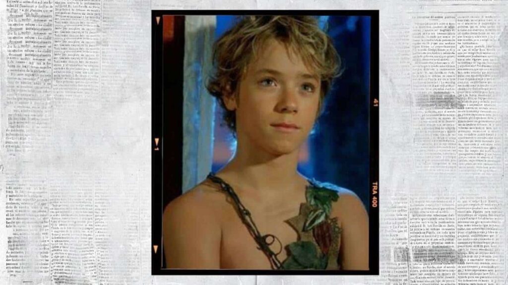 A transformação Jeremy Sumpter o pequeno Peter Pan