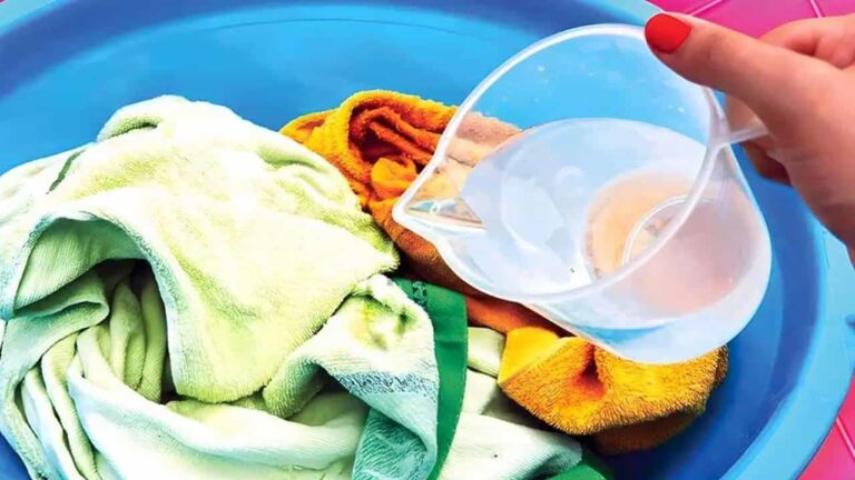 Mistura caseira super potente para limpar o piso