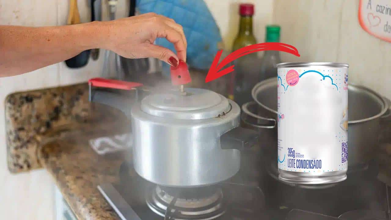 Coloque 1 lata de leite condensado panela de pressão
