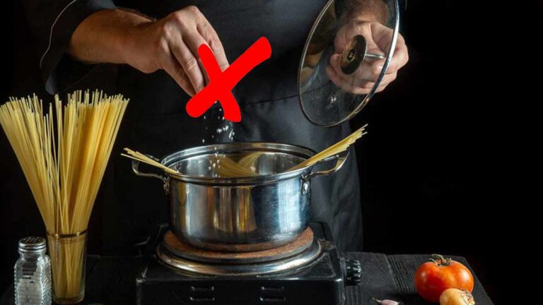Nunca mais coloque sal no macarrão