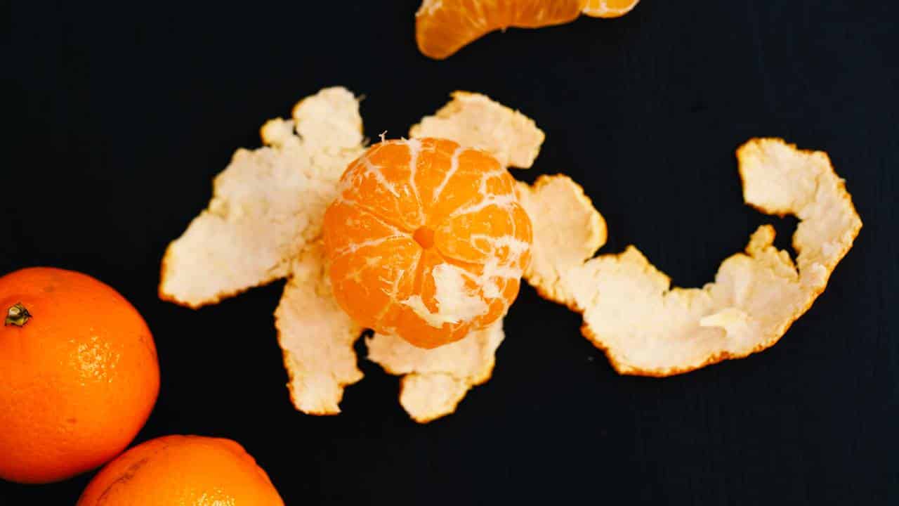 Não jogue as cascas de tangerina fora