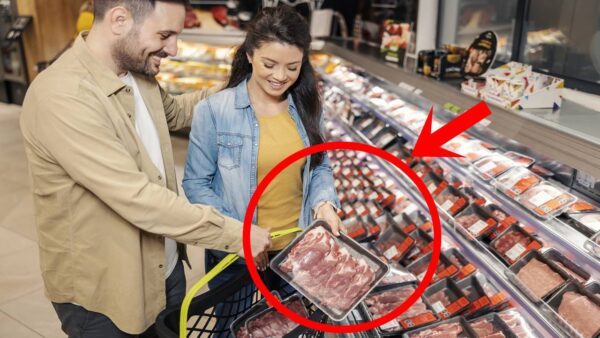detalhe na hora de comprar carne