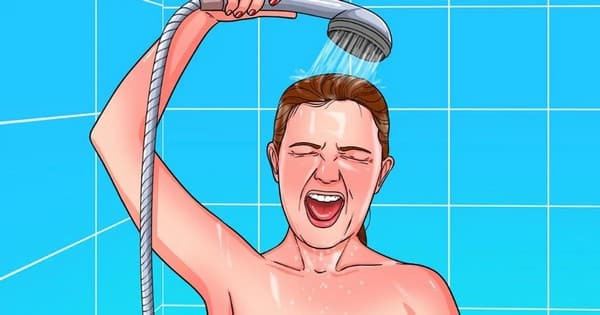 Por que lavar o rosto no chuveiro