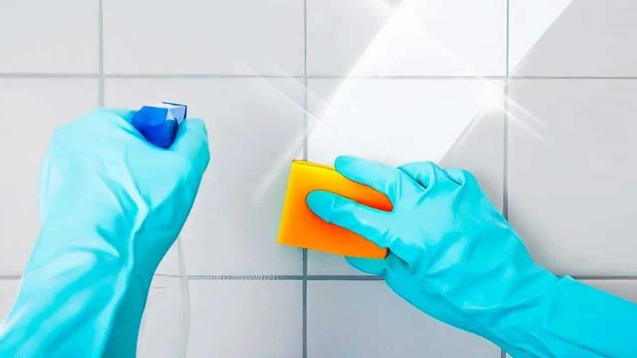 Como limpar azulejos de banheiro?