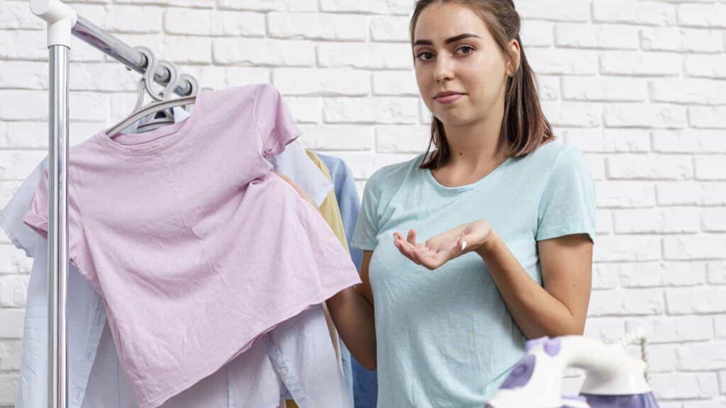 tirar bolinhas e fiapos da roupa