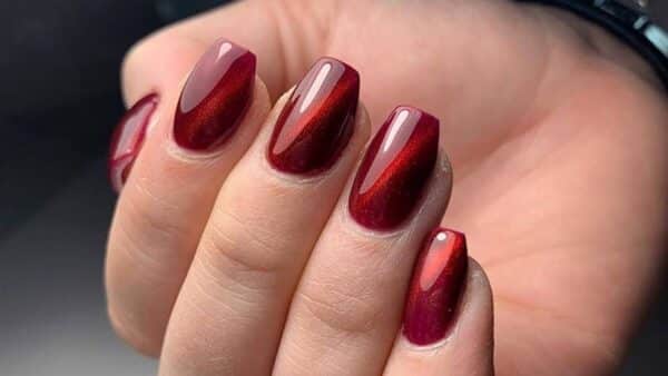 Cherry satin Unhas vermelhas perfeitas 