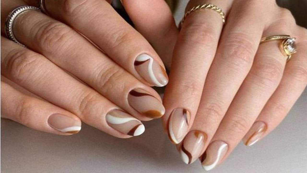 Cores e desenhos de unhas tendência