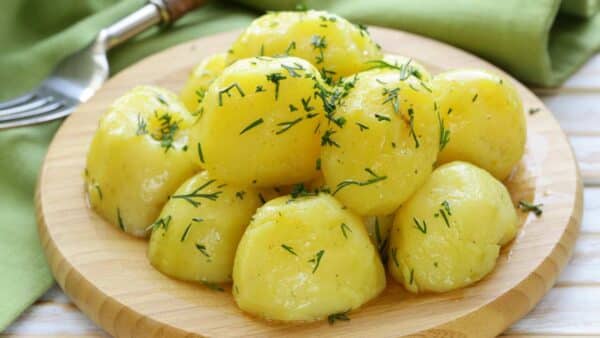 grandes erros ao cozinhar batatas
