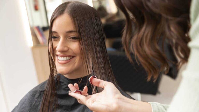 Calendário lunar de novembro: saiba a data ideal para cortar o cabelo