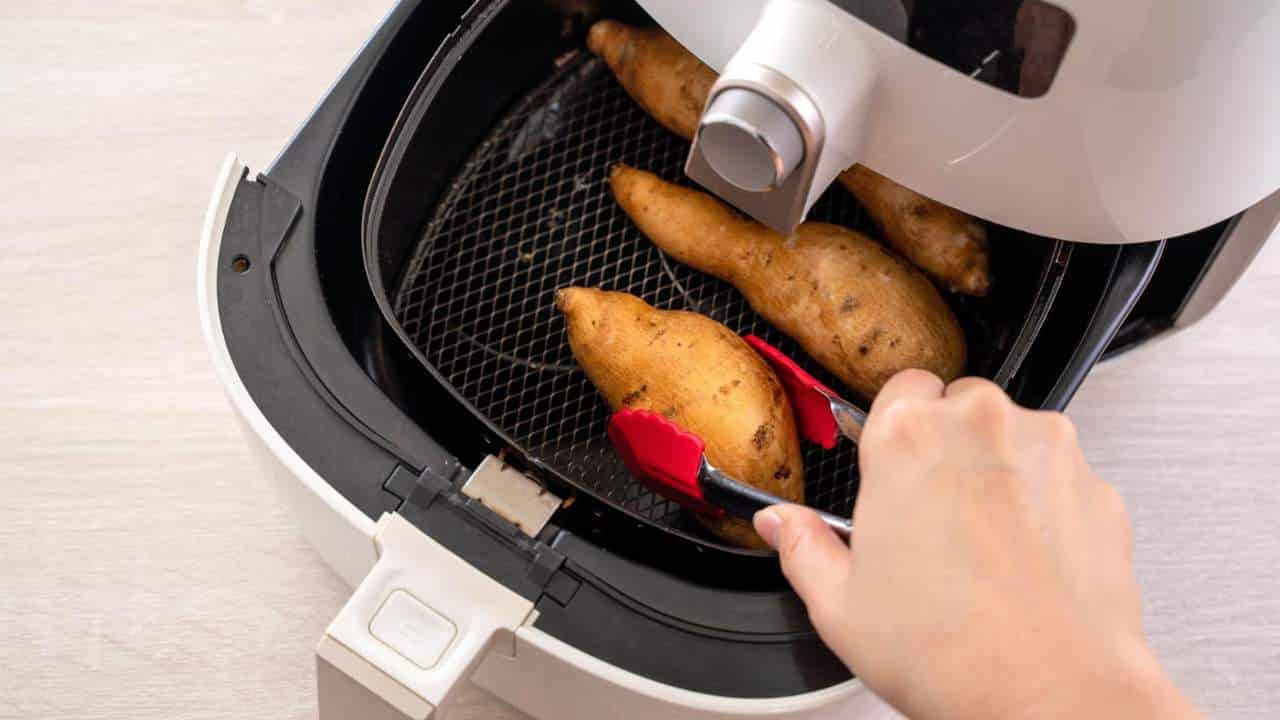 Limpe a gordura da air fryer