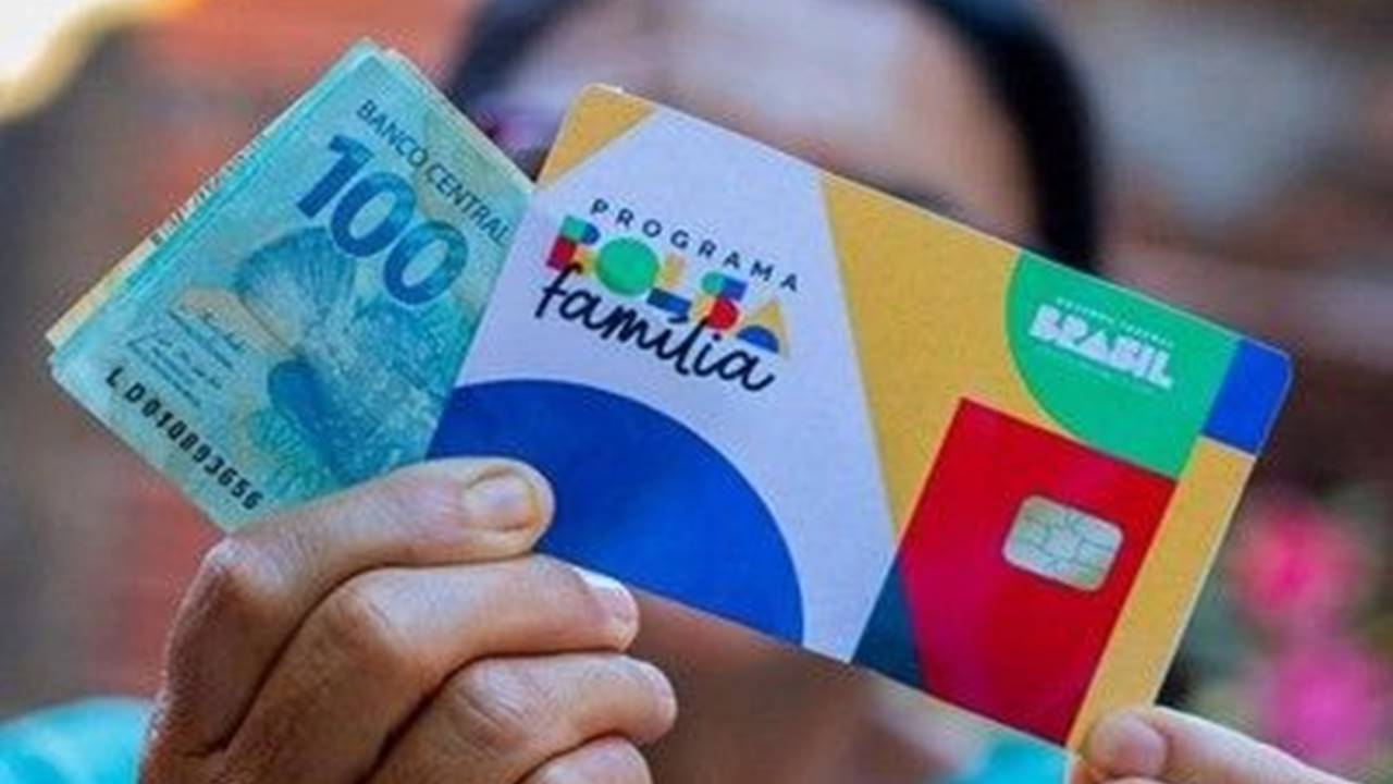 Bolsa Família libera dinheiro para novo grupo de beneficiários