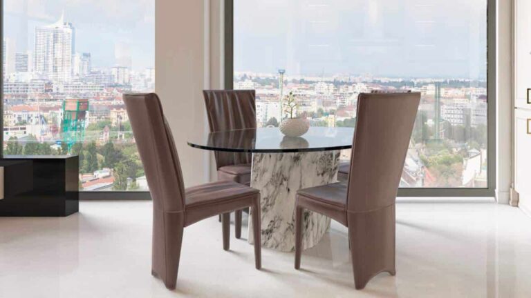 NÃO deve ter uma mesa de jantar de VIDRO