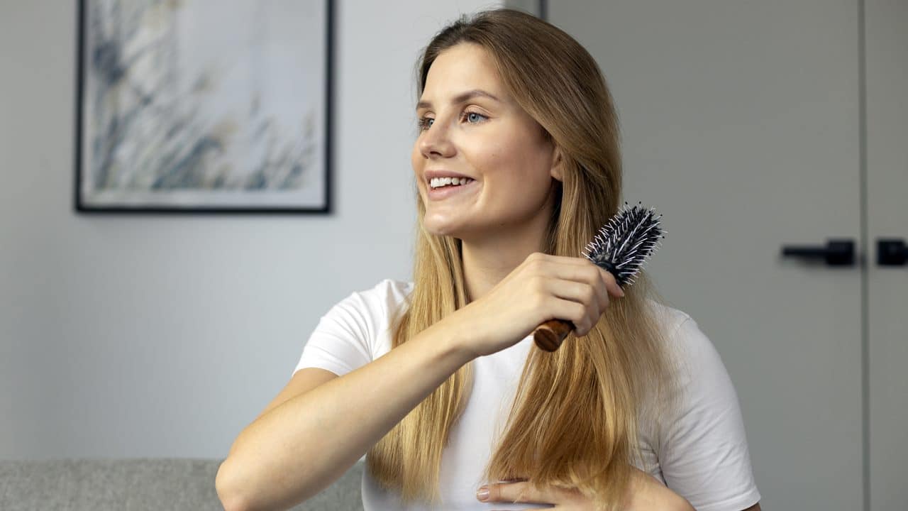 O método certo para cuidar do cabelo durante a menopausa