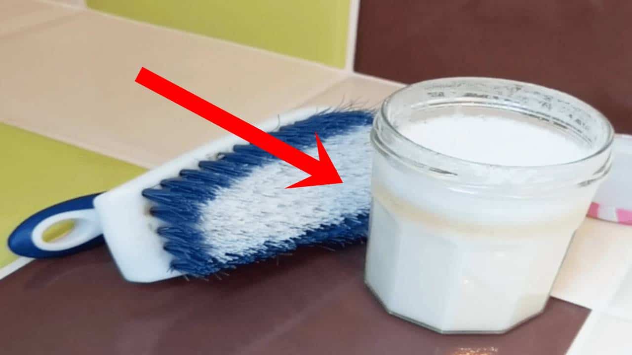 Creme de limpeza caseiro potente para dar brilho ao seu banheiro e cozinha