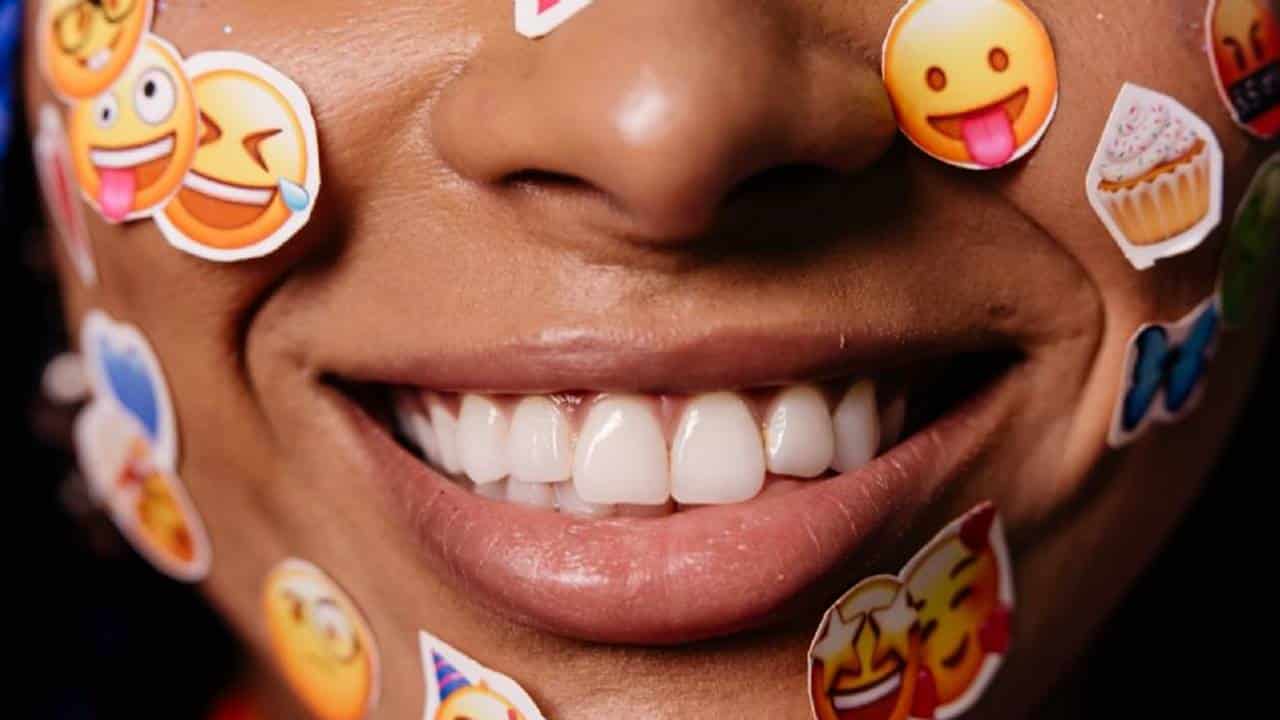 5 maneiras de clarear os dentes