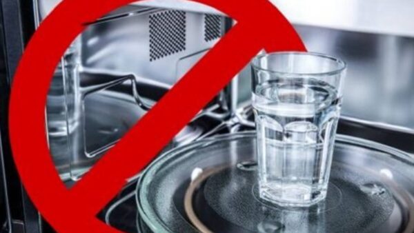 Por que NÃO se deve AQUECER água no forno de micro-ondas?Por que NÃO se deve AQUECER água no forno de micro-ondas?