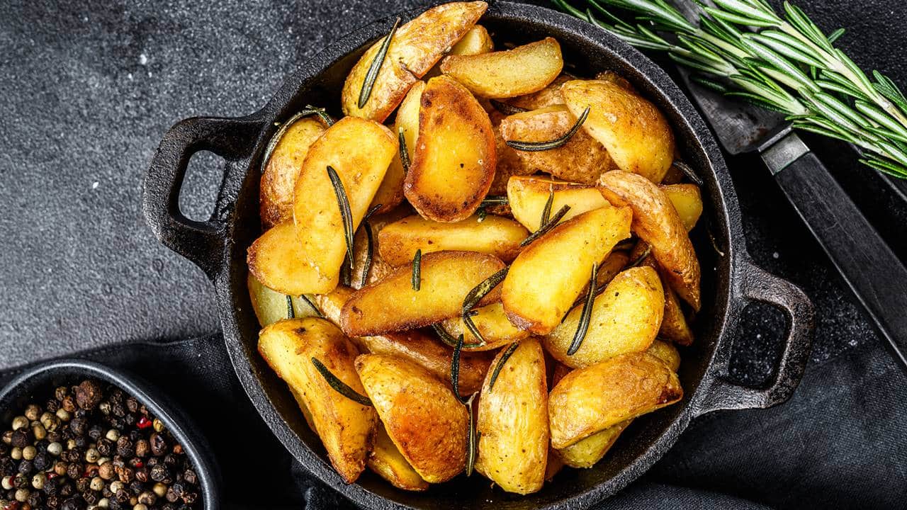 Prepare esta deliciosa batata rústica na air fryer