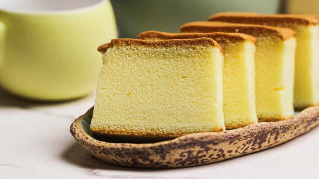 Bolo nuvem com sabor de limão