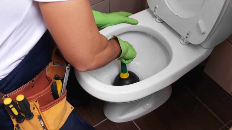 Dicas para desentupir um cano