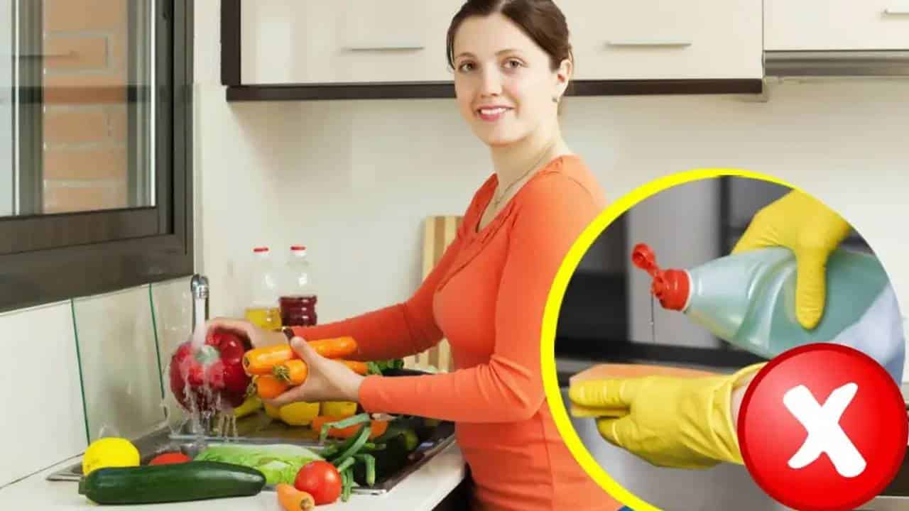 A perigosa razão pela qual você nunca deve lavar frutas e vegetais com sabão em pó