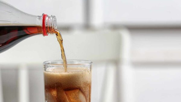remover ferrugem usando Coca-Cola