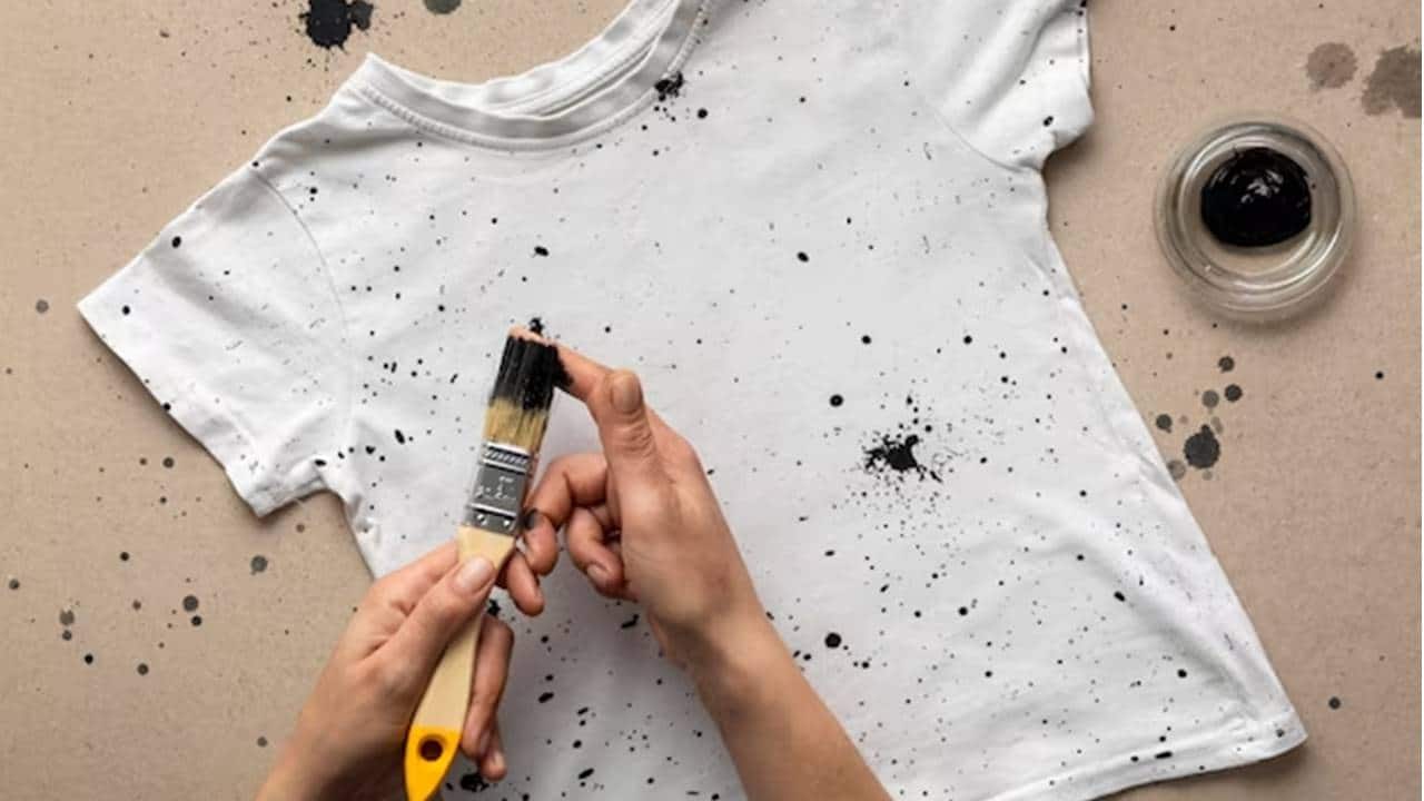 O truque definitivo para remover manchas de tinta de roupas