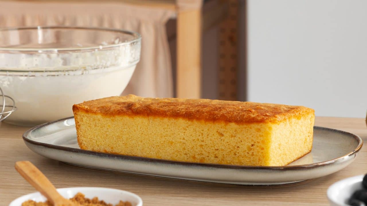 Bolo de limão com iogurte