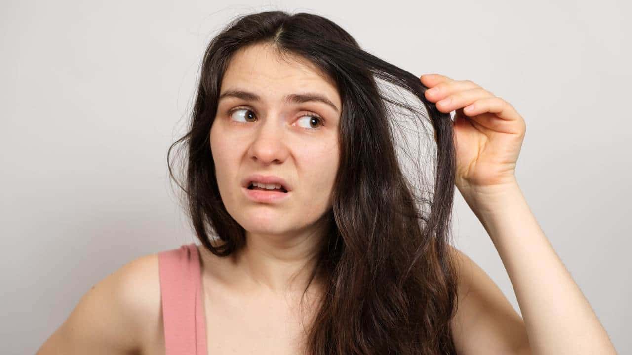 combater os cabelos oleosos