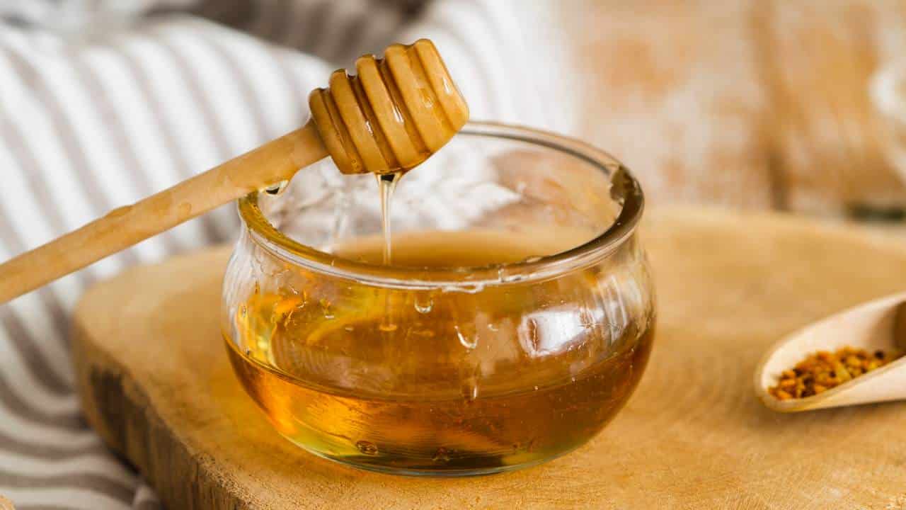 Truque para saber se o mel é puro ou adulterado!