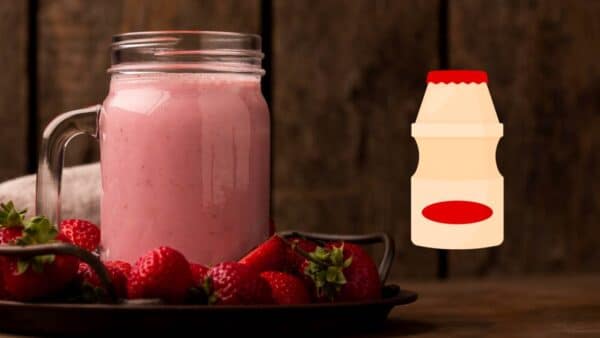 smoothie de yakult com morango