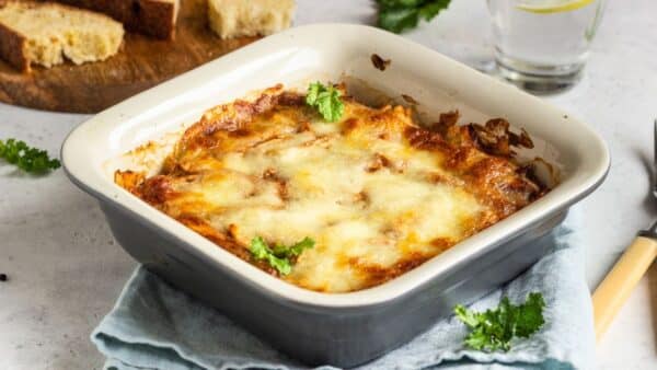 Gratinado de frango e tomate