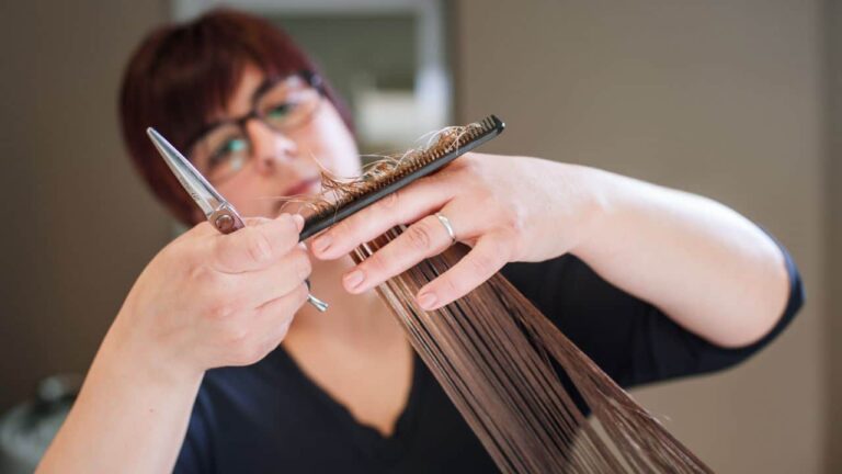 Calendário lunar: datas para cortar o cabelo em dezembro de 2024