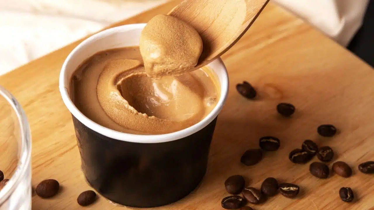 Delicioso e refrescante creme de café com 3 ingredientes!