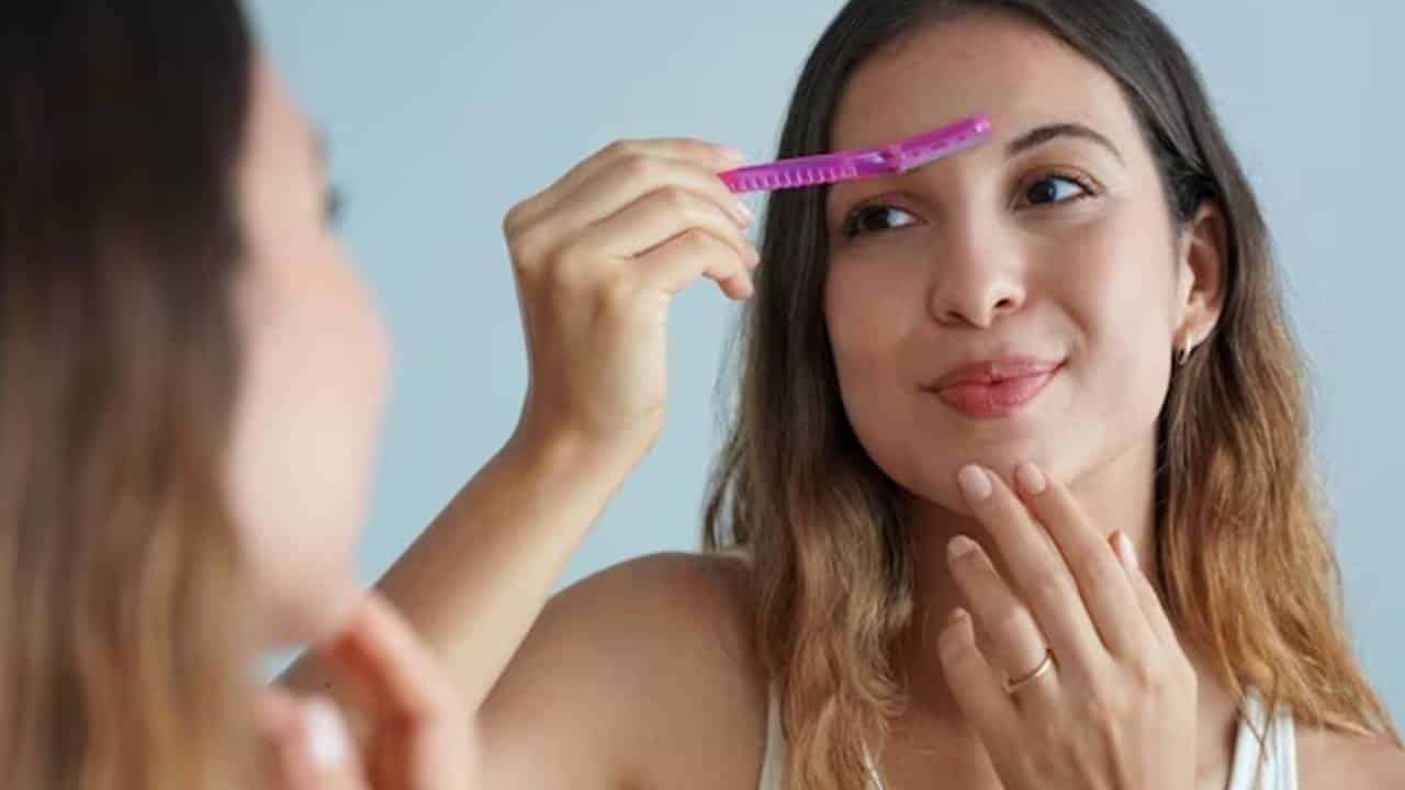 Dermaplaning: quais os seus benefícios para a pele