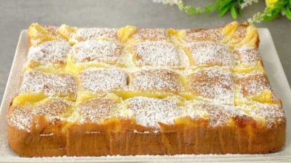 Bolo de maçã e creme