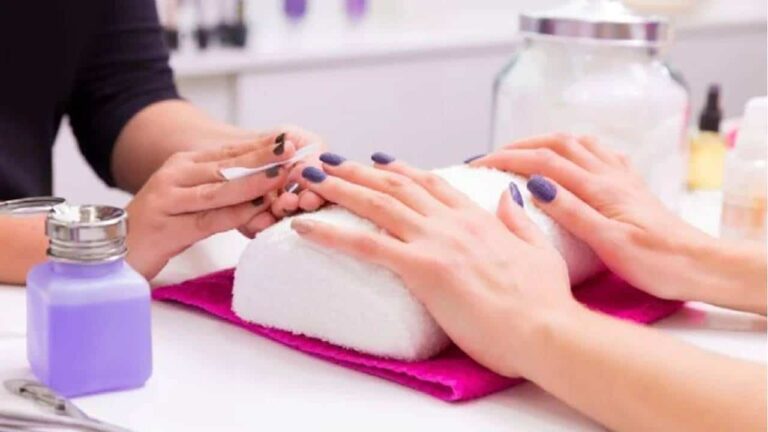 Qual é melhor: lâmpada LED ou UV para unhas?