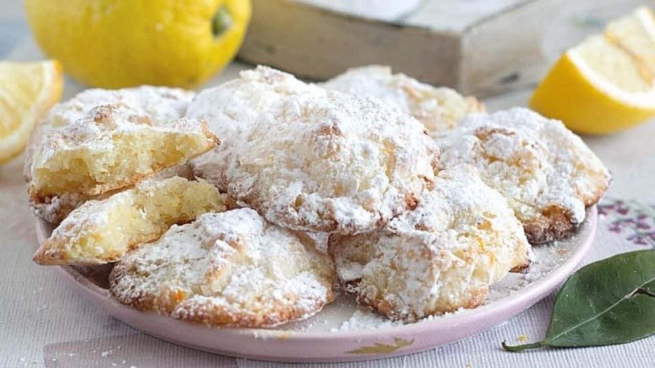 Pequenas bolinhas de nuvens de limão: Receita fácil com 4 ingredientes!