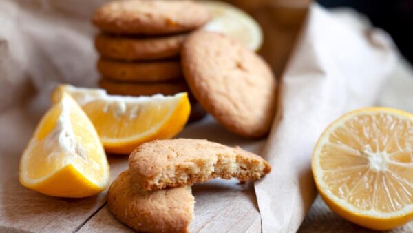 Biscoitos de limão e amêndoa