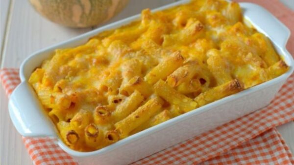 Macarrão de abóbora gratinado